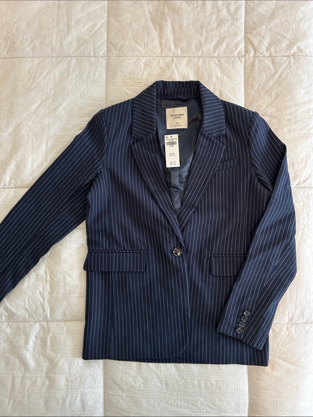 Abercrombie & Fitch Pinstripe Blazer – Navy – XS (NWT)